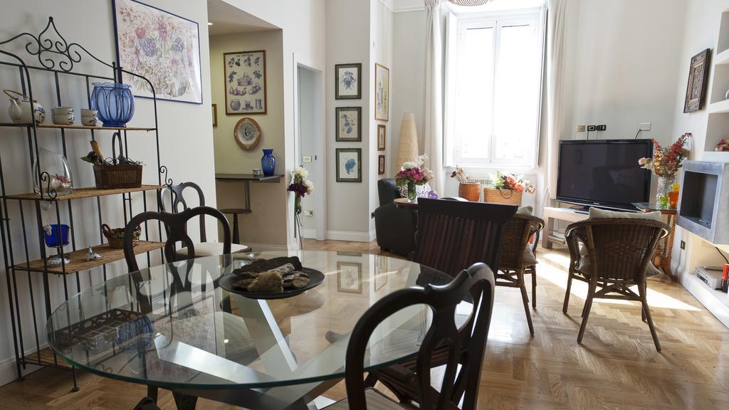 Italianway - Vigano Apartment Milan Bagian luar foto