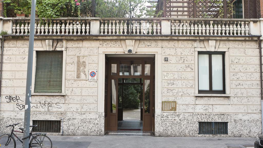Italianway - Vigano Apartment Milan Bagian luar foto