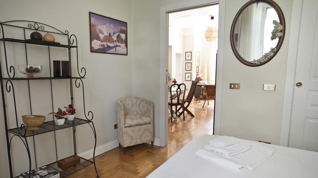 Italianway - Vigano Apartment Milan Bagian luar foto